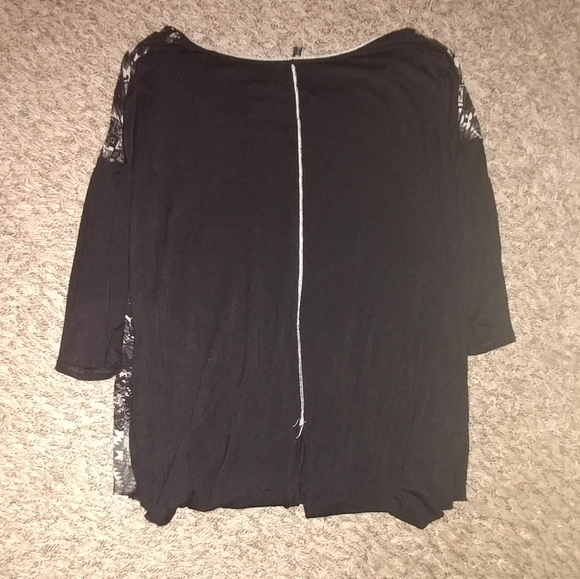 Tribal Top - Picture 2 of 2